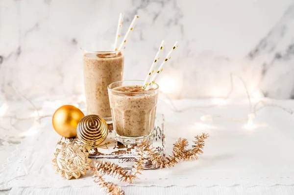 Fecha de Navidad Milkshake con canela — Foto de Stock