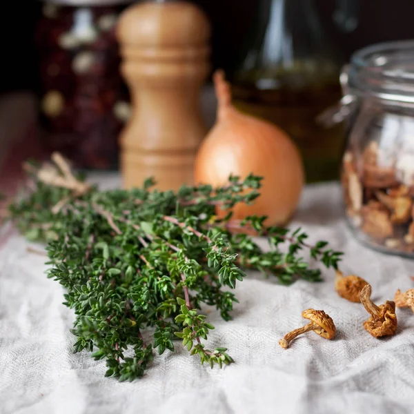Thyme and Other Mushroom Soup Ingredients — Stock Photo, Image