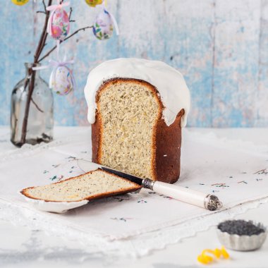 Kulich, Rus Paskalya Ekmeği 