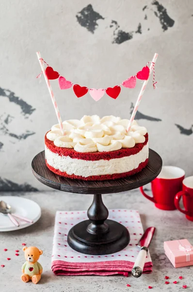 Gâteau au fromage en velours rouge — Photo