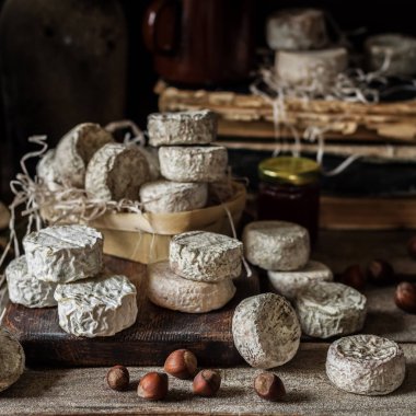 Tozlu Kilerde Fransız Peynirleri Çeşitleri