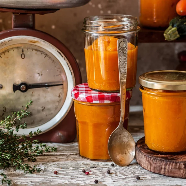 Tartinade de légumes en conserve (Ikra ) — Photo