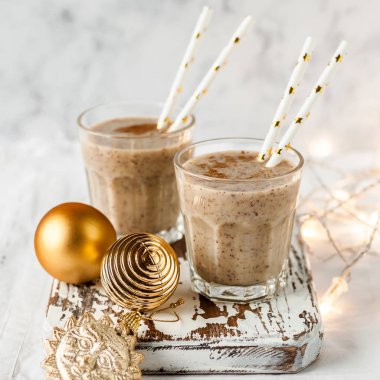 Tarçın ile Noel Tarihi Milkshake