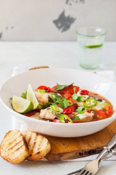 Domates ve Hindistan Cevizi Sütü Balık Güveç