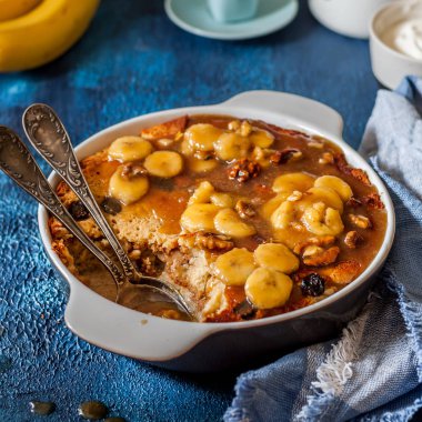 Karamelize Muzlu Ekmek Pudingi