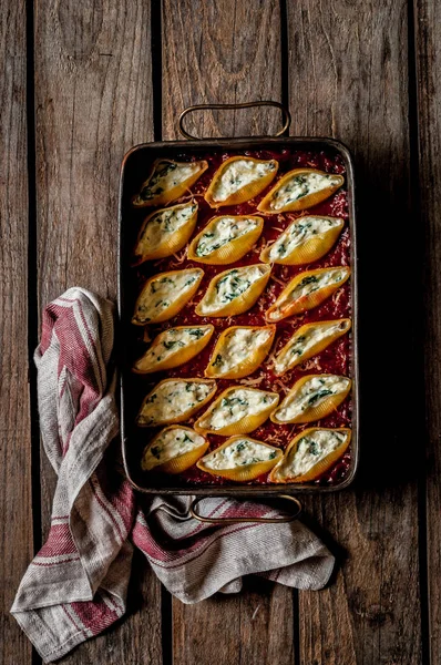 Baked Stuffed Pasta Shell — Stock Photo, Image