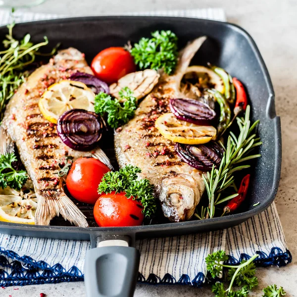 Grilled Skimmer Breams Vegetables Herbs Square — Stock Photo, Image