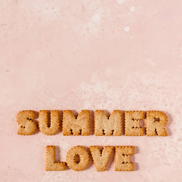 Crackers Uspořádaný Jako Fráze Letní Láska Kopírovat Prostor Pro Váš — Stock fotografie