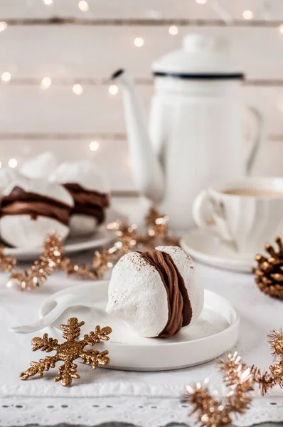 Huge Meringue Kisses Sandwiched Creamy Chocolate Filling Copy Space Your — Stock Photo, Image