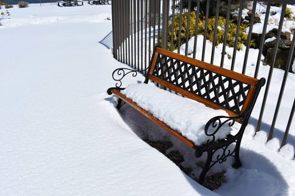 Снежный Фон Заснеженная Скамейка — стоковое фото