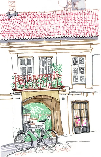 Cidade velha rua europeia. Desenho à mão desenho estilo marcador caneta ilustração. Paisagem romântica urbana com casa velha, janelas, varanda, telhado em azulejo, pátio, bicicleta. Vilnius, Lituânia vista famosa . — Fotografia de Stock