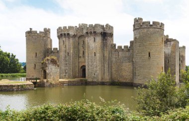 Antik Bodiam kale Sussex İngiltere'de İngiltere'de