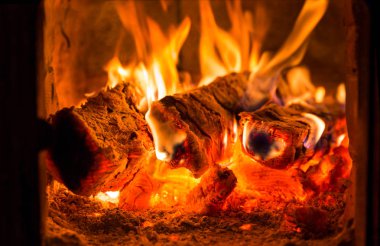 Yangın ve şömine fırın kömürleri