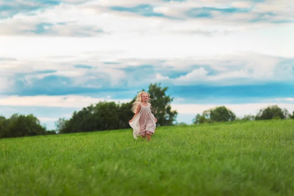 Little Blonde Girl Running Green Meadow — Stock Photo, Image