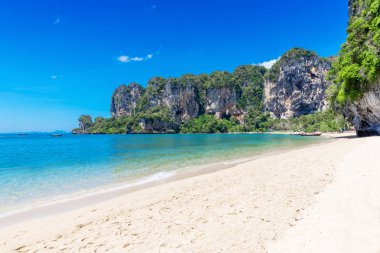 Popüler seyahat tropikal karstik Tonsai tırmanma için mükemmel kayalar 