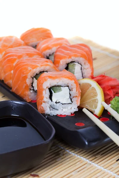 Losos sushi rolky — Stock fotografie
