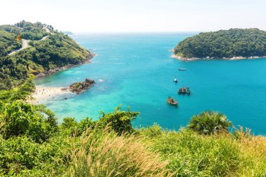 Yanui beach Phuket Adası Rawai alanda dağlardan görüntüleyin