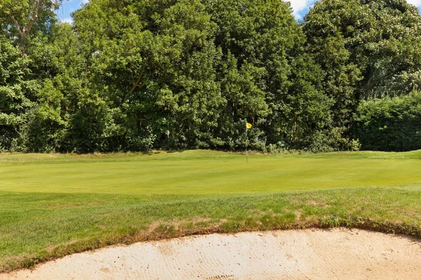 Hermosos Campos Golf Con Hierba Verde — Foto de Stock