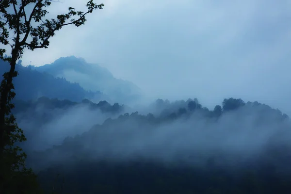 Paisaje Otoñal Del Cáucaso Occidental Paisaje Otoñal Del Cáucaso Occidental —  Fotos de Stock