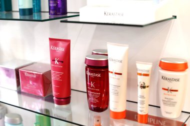 profesyonel makyaj loreal kerastase. Fransız lüks kozmetik vücut, yüz ve saç bakımı için