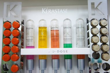 profesyonel makyaj loreal kerastase. Fransız lüks kozmetik vücut, yüz ve saç bakımı için