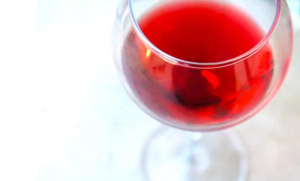 Glass of red wine close-up — Stock Photo, Image