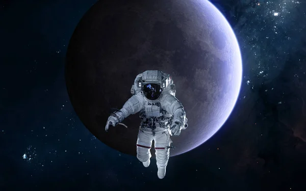 Astronaute sur fond de Lune. Système solaire. Science-fiction — Photo