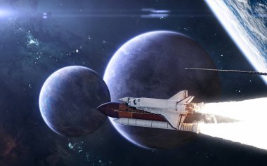 Uzay mekikleri derin uzay gezegeninden uçup gitti. Mavi ışıkta exoplanets. Bilim kurgu