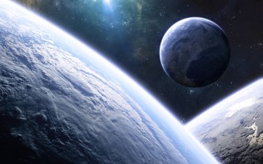 Uzayın derinliklerinde yaşayan gezegenler. Güzel kozmik manzara. Bilim kurgu