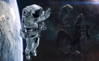 Yaradılış Sütunları, astronot, uzayın derinliklerindeki gezegen. Bilim kurgu