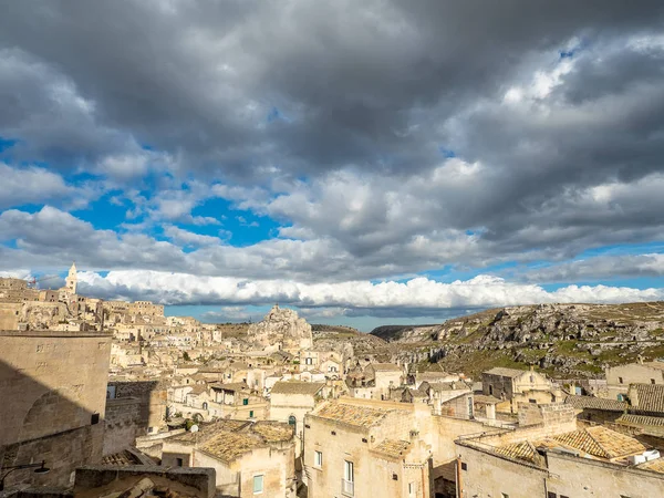 Ciudad de Matera, (Sassi di Matera) ciudad histórica construida sobre —  Fotos de Stock