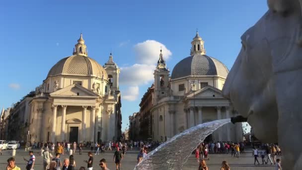 Rom September 2019 Eine Kamerafahrt Nach Links Die Vom Wasserstrahl — Stockvideo
