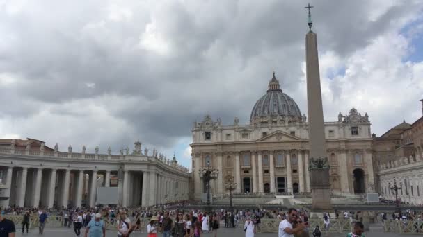 Ρώμη Σεπτέμβριος 2019 Piazza San Pietro Στη Ρώμη Γεμάτη Τουρίστες — Αρχείο Βίντεο