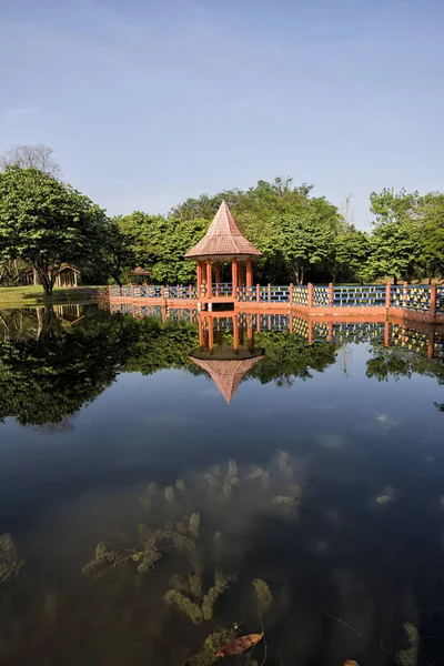 Vesi Heijastuksia Taman Tasik Taiping Perak Malesia Viehättävä Näkymä Taiping — kuvapankkivalokuva