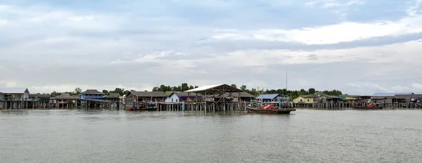 Kilátás Halászfalu Mellett Tenger Bagan Sungai Lima Pulau Ketam Rák — Stock Fotó