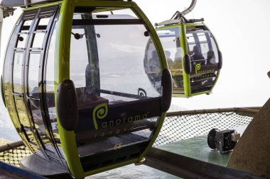 Langkawi Kablo Arabası, Langkawi Skycab olarak da bilinir, Machincang dağı ve eteklerinin tepesine yolcu taşır, Langkawi Adası, Malezya