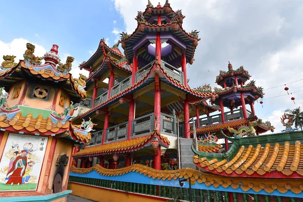 Stor Natursköna Traditionella Färgglada Kinesiska Black Dragon Cave Tempel Yong — Stockfoto