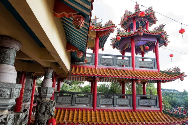 Grande Templo Cênico Tradicional Colorido Chinês Caverna Dragão Negro Yong — Fotografia de Stock