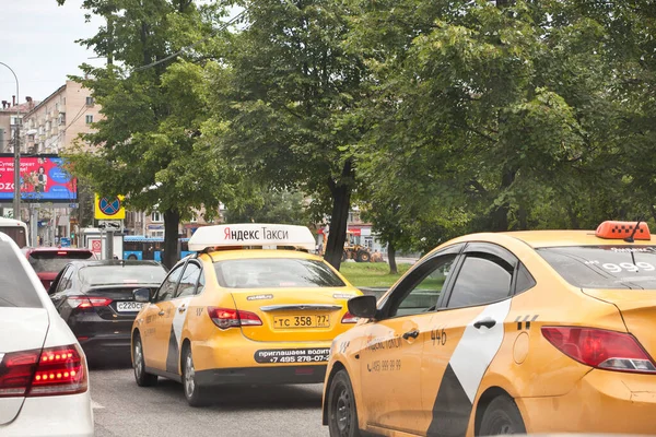 Yandex taxi on the street — Stock Photo, Image