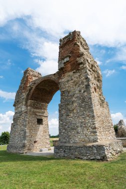 Carnuntum, Avusturya, Romalılar yerleşim tarihi sitesinde Heidentor