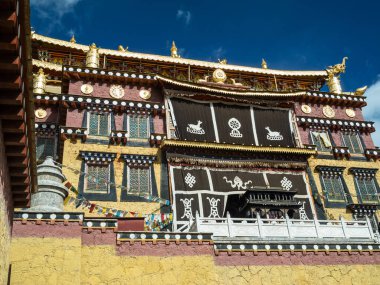 Shangri La'nın Tibet manastır, Ganden Songtsenling Zhongdian Çin yakınındaki