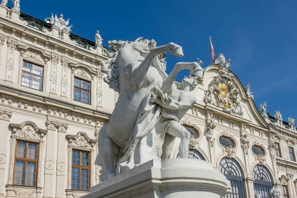 Βιέννη Ιστορική Αρχιτεκτονική Άγαλμα Αλόγου Μπροστά Belvedere — Φωτογραφία Αρχείου