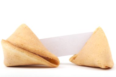 Beyaz arka plan hakkında boş kağıt Çin fal kurabiyesi