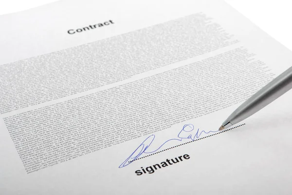 Vertrag Unterschreiben Dokument Mit Kleinen Buchstaben Sieht Nicht Sicher Aus — Stockfoto