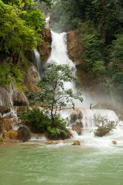 Kuang Wodospad Pobliżu Lotniska Luang Prabang Laos — Zdjęcie stockowe