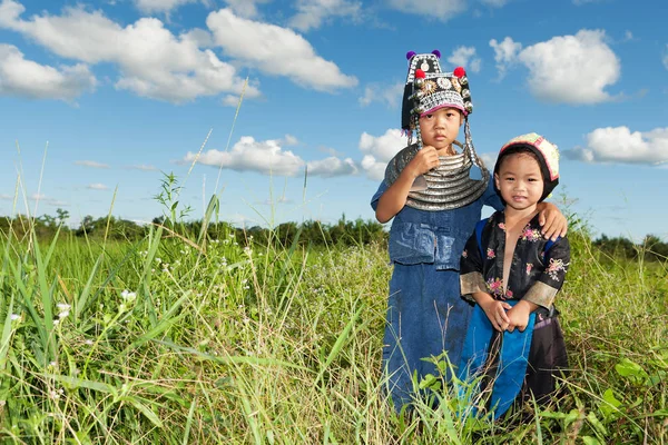 Bambini Dell Asia Ragazzo Ragazza Abiti Tradizionali Sulla Risaia — Foto Stock