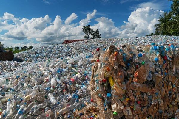 September 2018 Einlagerung Gebrauchter Plastikflaschen Zum Recycling Plastikflaschen Werden Gesammelt — Stockfoto