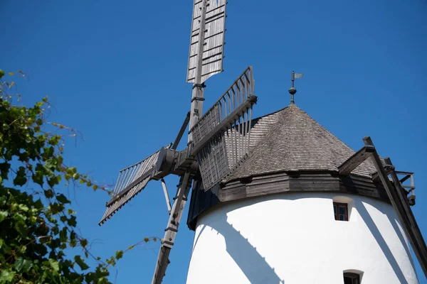 Tarihi Un Değirmeni