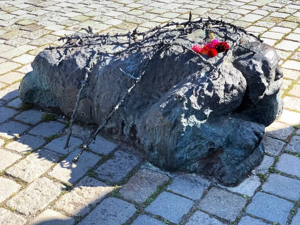 Monument contre la guerre et le fascisme — Photo