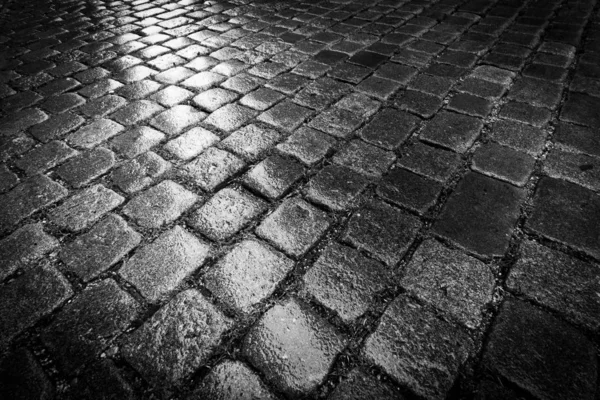 Noche de Cobblestone Street Imagen De Stock